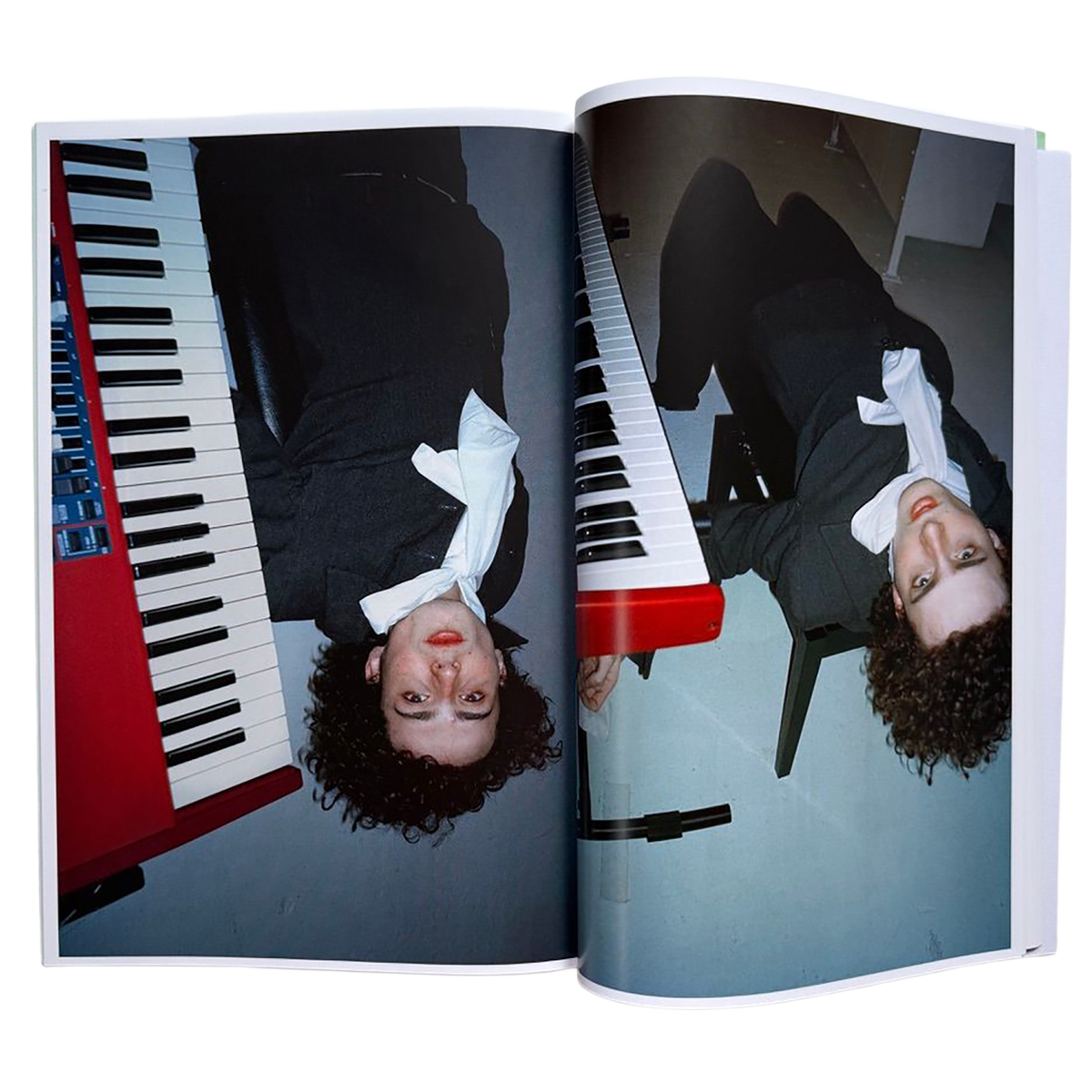 IDEA - LIBRO DOOM BY ANNE IMHOF DOCUMENTED BY TESS